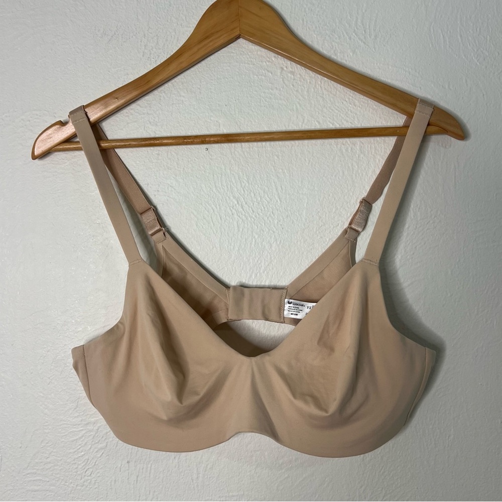 Wacoal Seamless Nude Underwire Support Bra Adjustable Full Coverage 38C